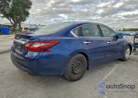 2017 Nissan Altima 2.5 z USA, uszkodzony, nr VIN 1N4AL3AP7HC116417